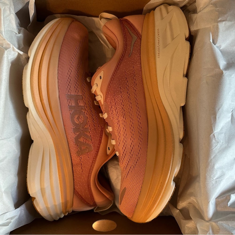 Hoka Women’s Bondi 8 Size 10B